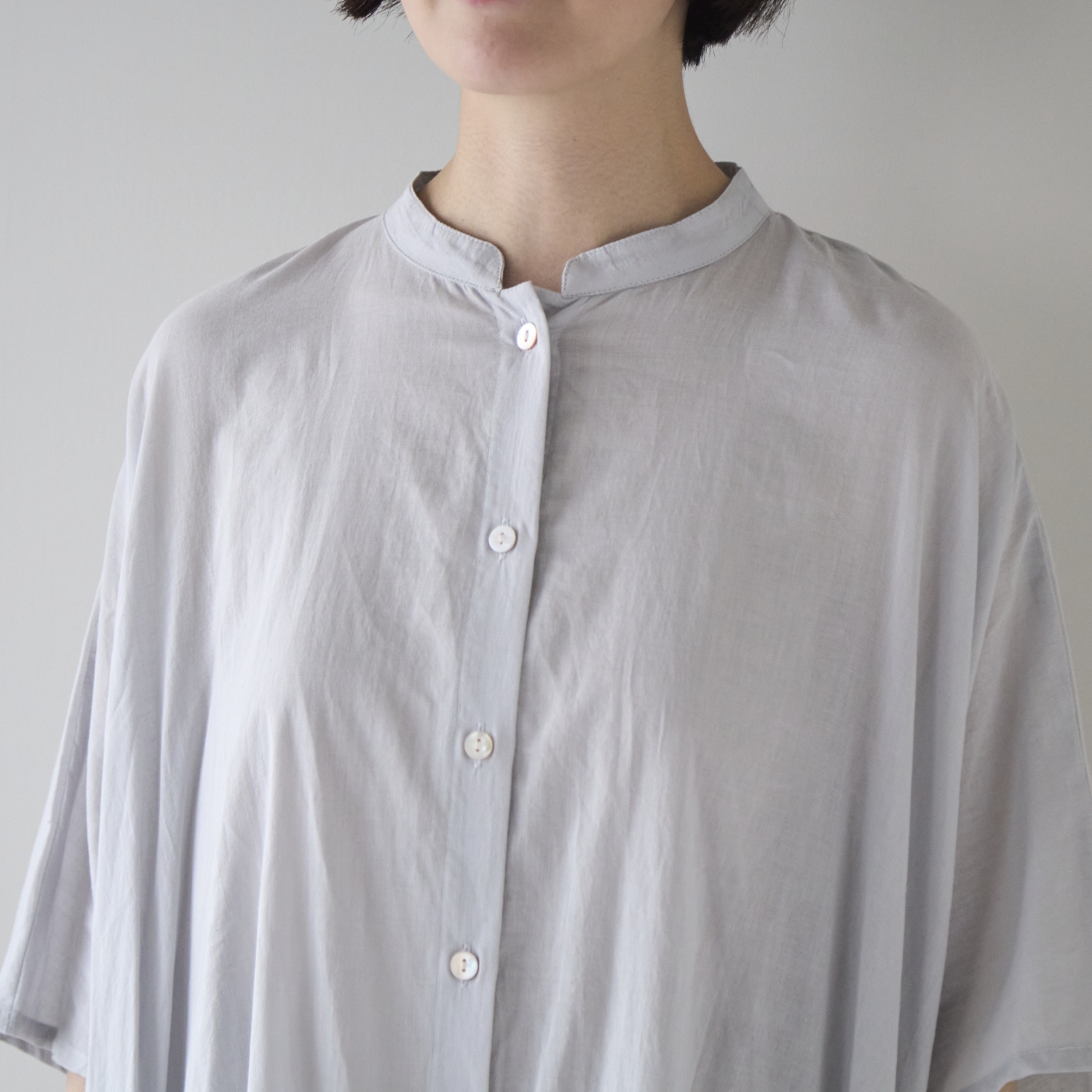 Kilka×kapuwa/風が通るなめらかモスリンワンピース